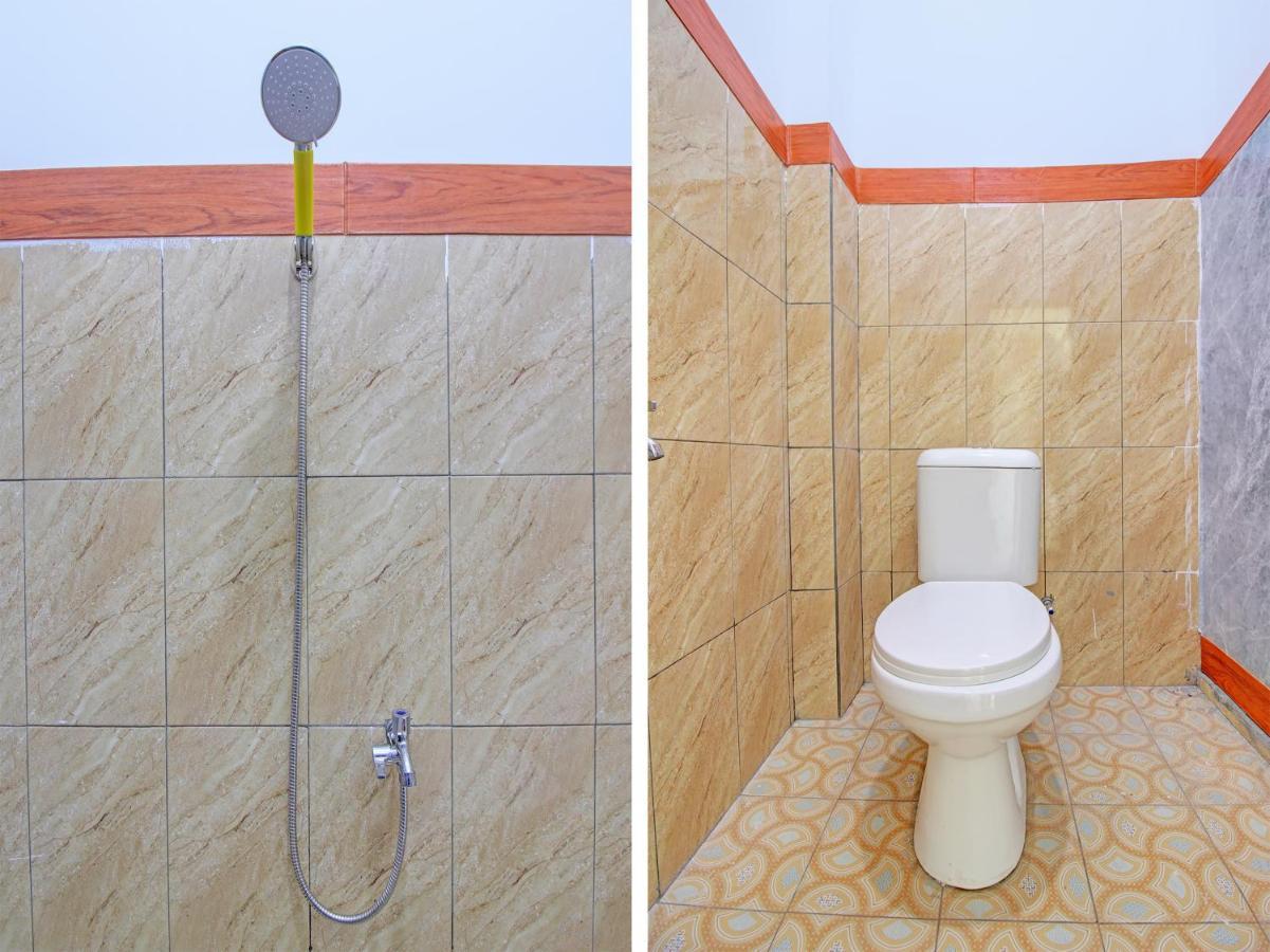 Capital O 91690 Moza Guest House Klaten Esterno foto